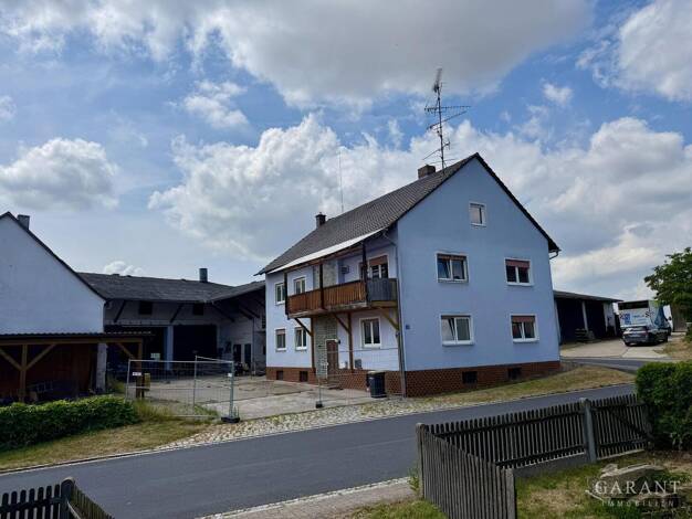Einfamilienhaus zum Kauf 150.000 € 6 Zimmer 216 m² 1.415 m² Grundstück Krautostheim Sugenheim 91484