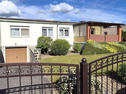 Bungalow zum Kauf 209.000 € 5 Zimmer 110 m² 1.048 m² Grundstück frei ab 01.11.2026 Goethestraße 26 Lutherstadt Wittenberg Wittenberg 06888