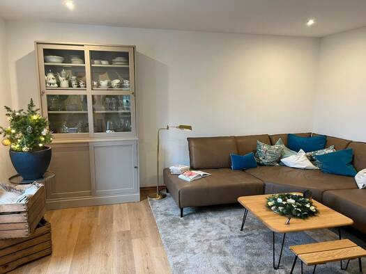 Wohnung zur Miete 1.260 € 2,5 Zimmer 105 m² Geschoss EG/2 frei ab 01.11.2026 Straßburger Straße 12 Aschenberg Fulda 36039