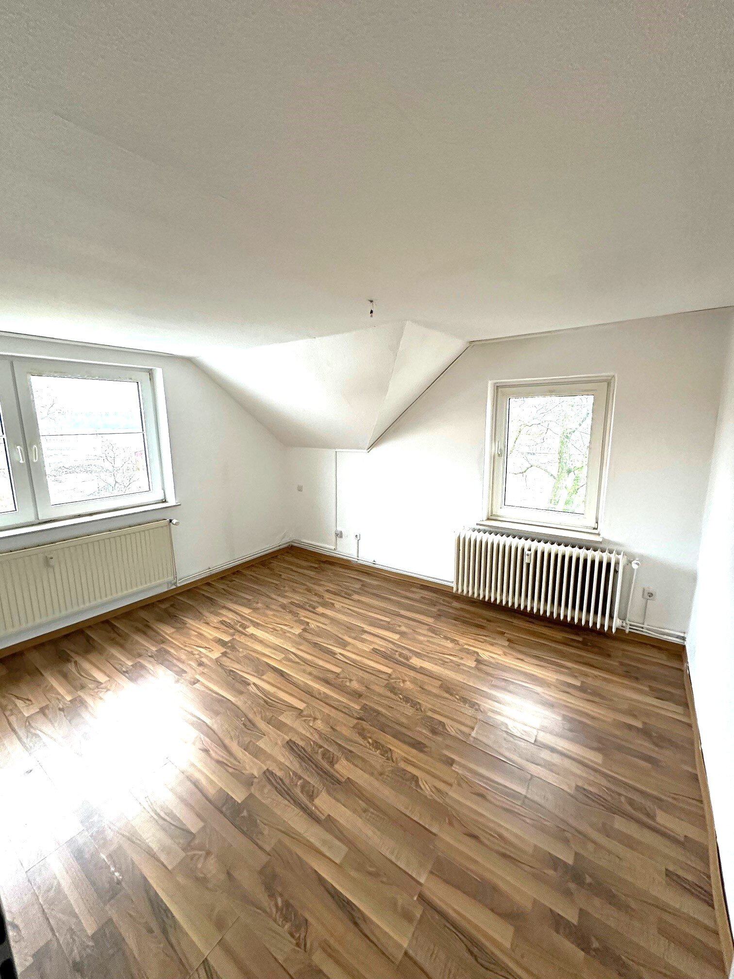 Wohnung zur Miete 400 € 3 Zimmer 45 m²<br/>Wohnfläche Zeppelinstraße Hage Hage 26524