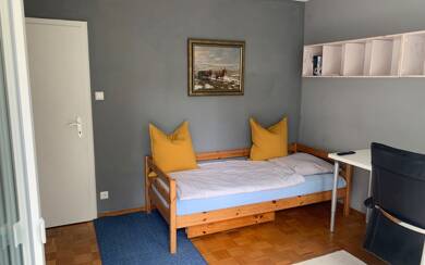 WG-Zimmer zur Miete Wohnen auf Zeit 670 € 13 m² frei ab 30.09.2025 Brahmsweg 0 Botnang - Ost Stuttgart Botnang 70195