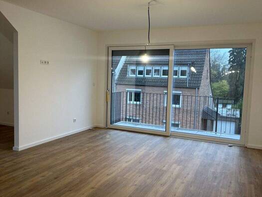 Wohnung zur Miete - Erstbezug 1.880 € 3,5 Zimmer 89,5 m² 2. Geschoss Rath Düsseldorf 40472