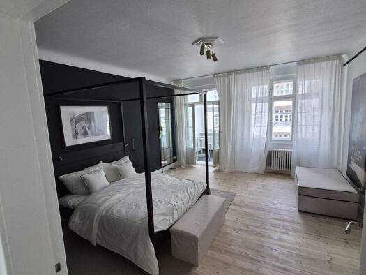 WG-Zimmer zur Miete auf Zeit 1.200 € 54,7 m² 1. Geschoss frei ab 01.10.2026 Kleine Innstraße 8 Neukölln Neukölln 12045