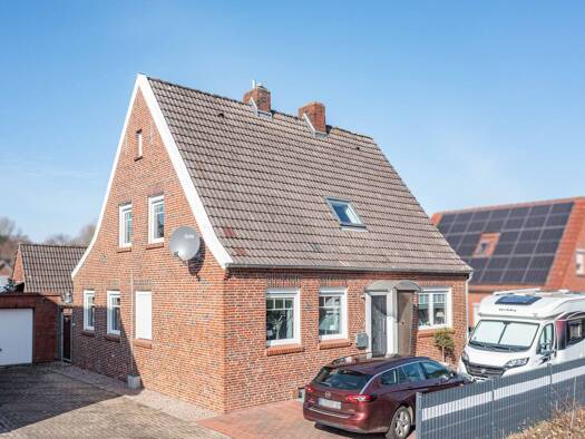 Einfamilienhaus zum Kauf 269.000 € 5 Zimmer 148 m² 725 m² Grundstück frei ab 01.01.2027 Wolthusen Emden 26725
