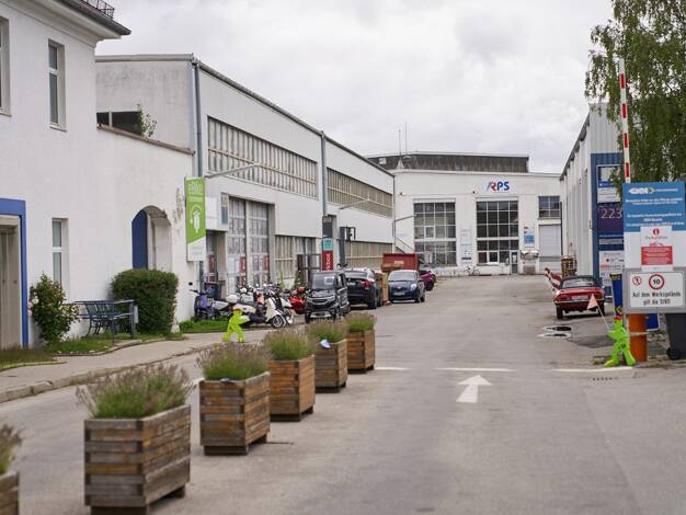 Lagerhalle zur Miete 9,20 € 363,5 m² Lagerfläche Brunhamstraße 21 Aubing-Lochhausen-Langwied München 81249