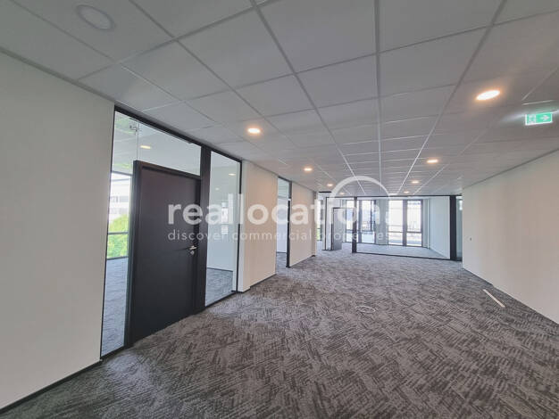 Bürogebäude zur Miete - Erstbezug provisionsfrei 1.936,9 m² Bürofläche teilbar ab 328 m² Robert-Bosch-Straße 35 Walldorf 69190