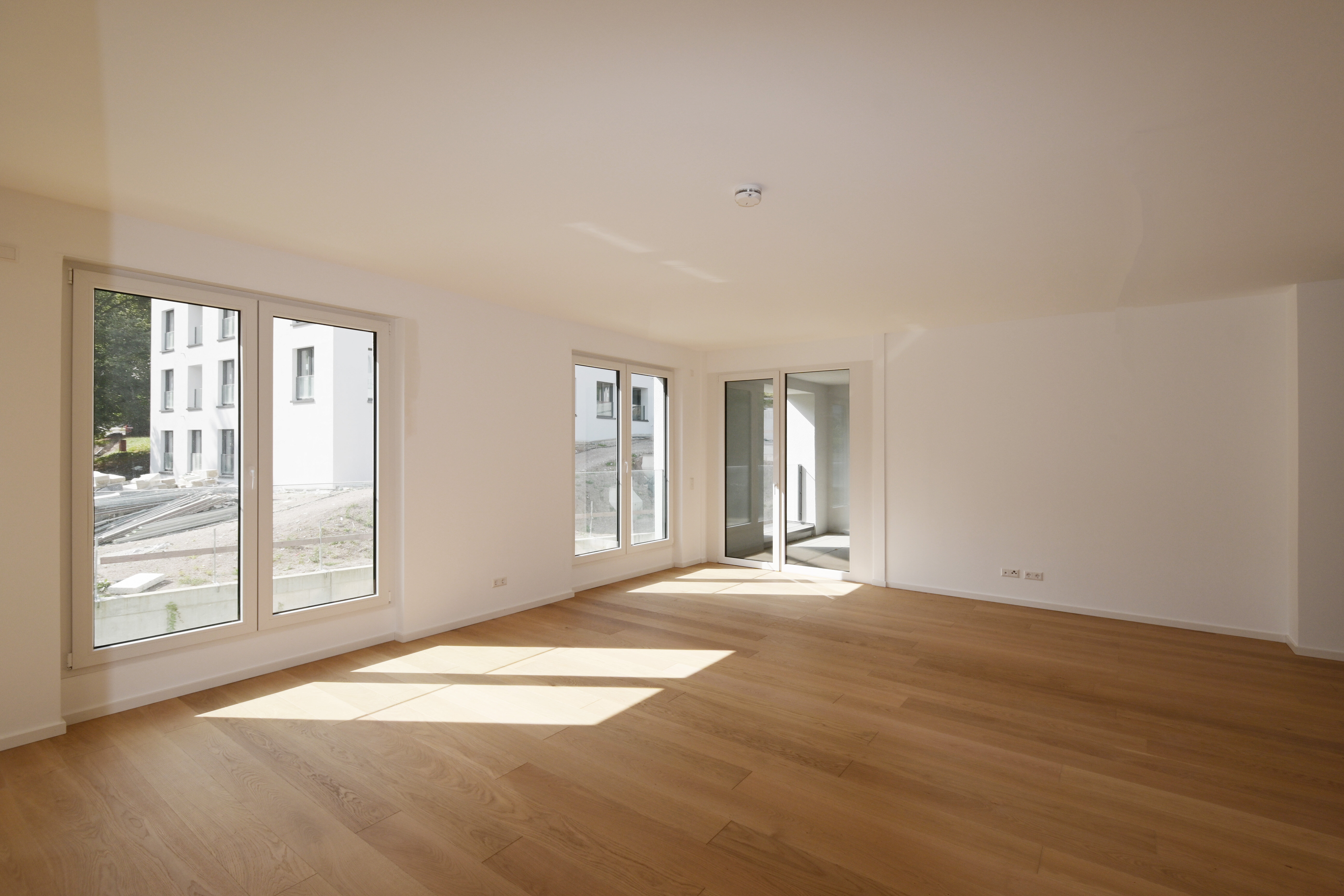 Wohnung zur Miete 1.490 € 4 Zimmer 99,9 m²<br/>Wohnfläche 1.<br/>Geschoss 15.12.2024<br/>Verfügbarkeit Baden-Baden - Kernstadt Baden-Baden 76530