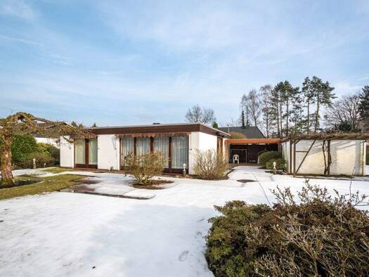 Bungalow zum Kauf 495.000 € 4 Zimmer 213,5 m² 806 m² Grundstück frei ab sofort Schenefeld 22869