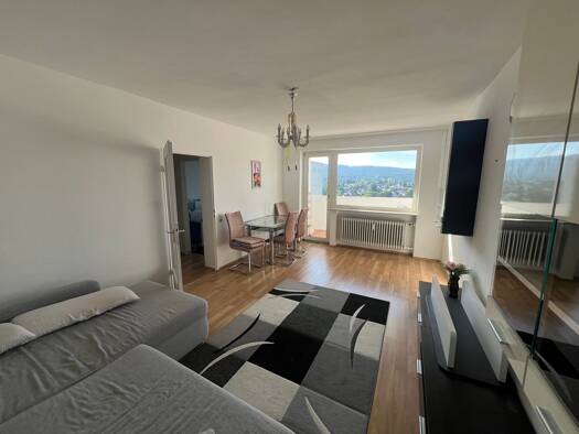 Wohnung zur Miete 690 € 2 Zimmer 57,7 m² 13. Geschoss frei ab sofort Dietigheimer Str. 1 Bad Homburg Bad Homburg vor der Höhe 61350