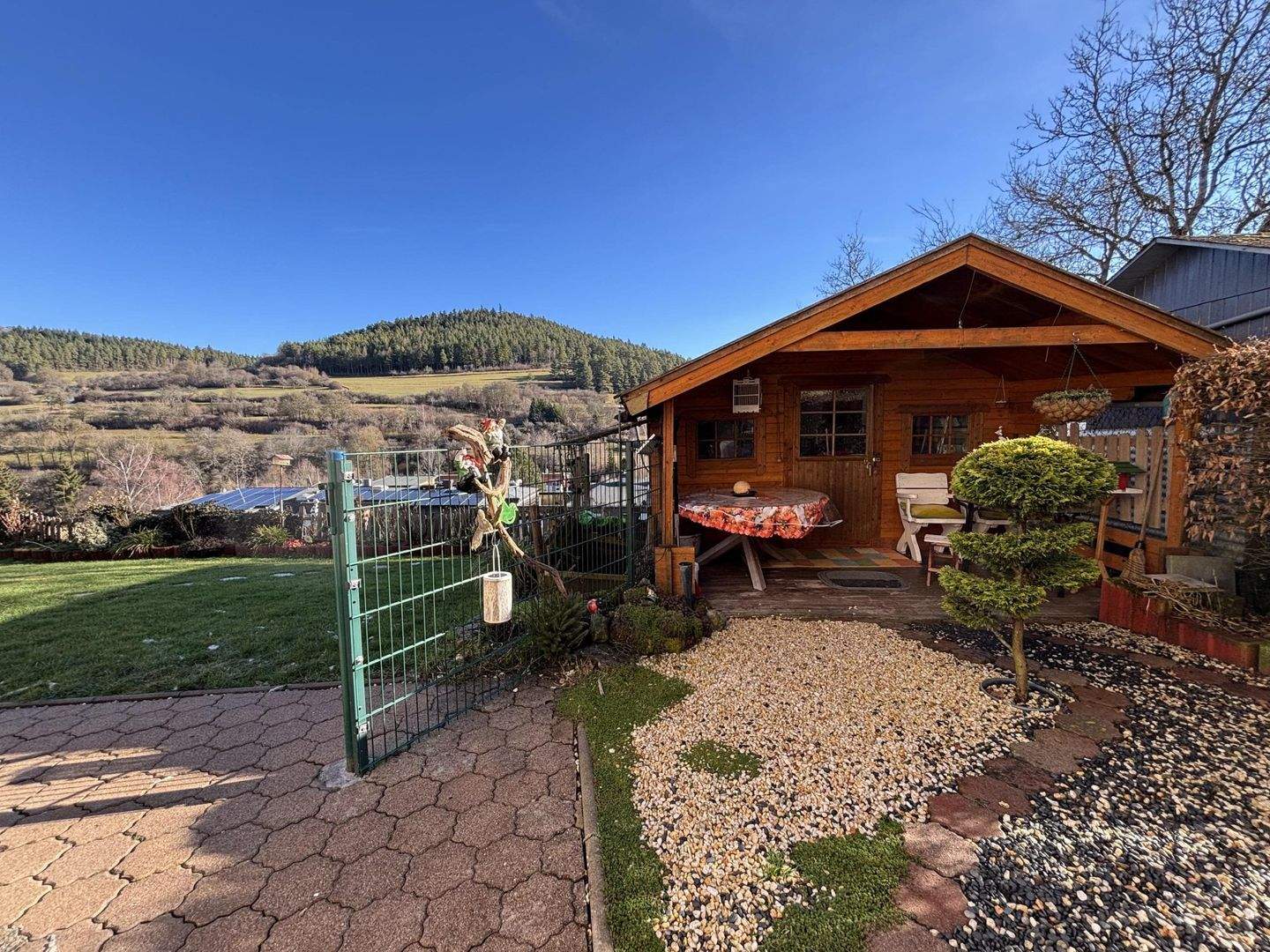 Immobilie in Haiterbach - Ein Zuhause mit traumhaften Weitblick - Wohnen, wo die Seele atmet! - Bild 2