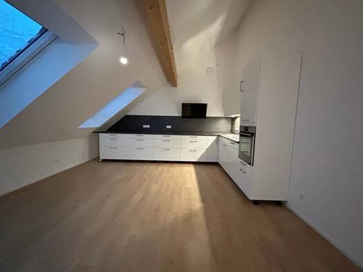 Wohnung zur Miete 1.100 € 3 Zimmer 80 m² 2. Geschoss frei ab sofort Kirchweg 1 A Erkheim 87746