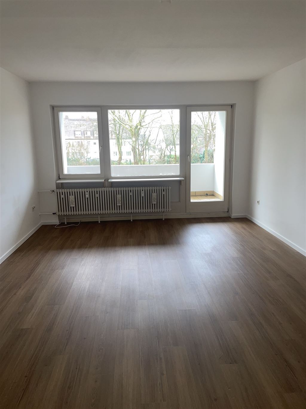 Wohnung zur Miete 905 € 3 Zimmer 64,6 m²<br/>Wohnfläche EG<br/>Geschoss ab sofort<br/>Verfügbarkeit Mönchebergstr. 50 Wesertor Kassel 34125