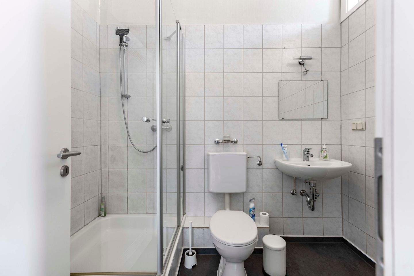 Trier-City: Charmantes 1 ZKB - Appartment mit ca. 40 m² WFL und Einbauküche in zentraler Lage – Trier – Vorschaubild 7