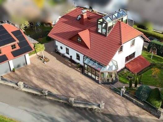 Einfamilienhaus zum Kauf 469.500 € 10 Zimmer 367 m² 1.037 m² Grundstück Berliner Weg 9 Ermenrod Feldatal 36325