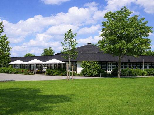 Hotel zum Kauf als Kapitalanlage geeignet 1.700.000 € 13 Zimmer 130 m² 1.285 m² Grundstück Detmeroder Markt 17 Detmerode Wolfsburg 38444