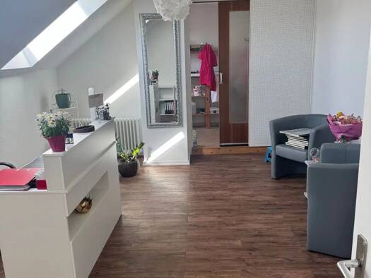 Studio zur Miete 950 € 3,5 Zimmer 75 m² Geschoss 3/3 frei ab 15.10.2026 Kiebitzweg 28 Schenefeld 22869