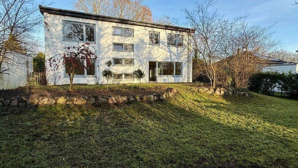 Einfamilienhaus zum Kauf 1.095.000 € 8 Zimmer 212 m² 1.123 m² Grundstück Großhansdorf 22927