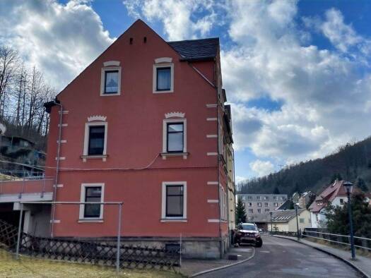 Doppelhaushälfte zum Kauf provisionsfrei 275.000 € 7 Zimmer 130 m² 635 m² Grundstück Glashütte 01768