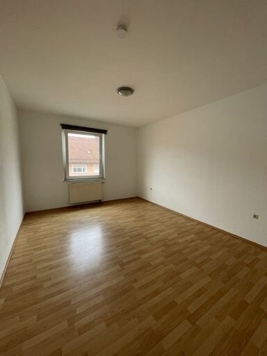 Wohnung zur Miete 680 € 3 Zimmer 60 m² 2. Geschoss frei ab sofort Voltastraße 94 Gugelstraße Nürnberg 90459