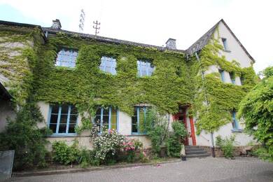 Bürogebäude zum Kauf als Kapitalanlage geeignet 600.000 € 8 Zimmer 370 m² 1.156 m² Grundstück Schuld 53520