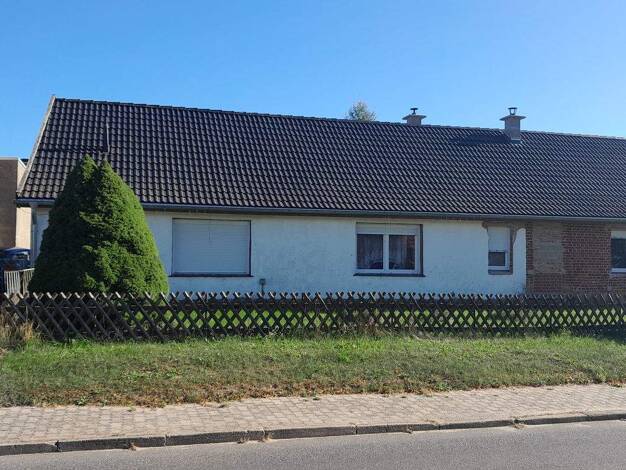 Einfamilienhaus zum Kauf 89.000 € 5 Zimmer 121 m² 2.576 m² Grundstück Heinrichswalde 17379