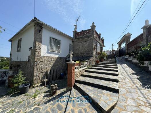 Villa zum Kauf 247.500 € 3 Zimmer 191 m² 578 m² Grundstück Tuca 0 Maçanet de la Selva 17412