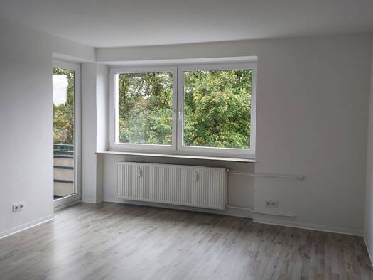 Wohnung zur Miete 550 € 3 Zimmer 82 m² 5. Geschoss frei ab sofort Gaußstraße 7 Lehe Bremerhaven 27580