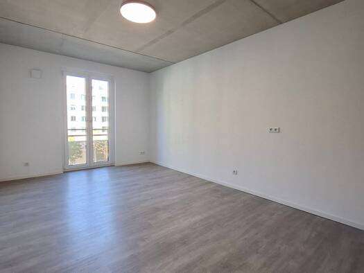 Studio zur Miete 344 € 1 Zimmer 28,2 m² 3. Geschoss frei ab 01.08.2026 Kastanienallee 51 Hellersdorf Berlin 12627
