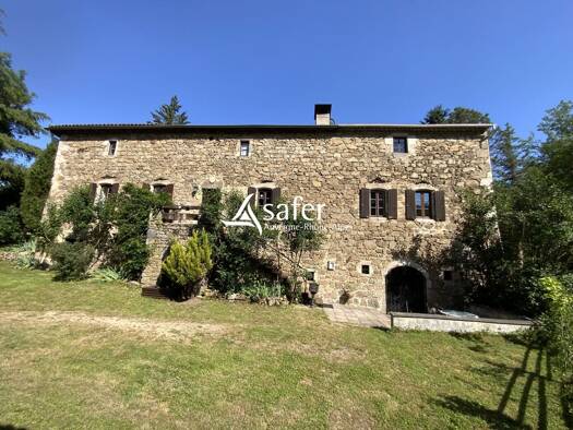 Haus zum Kauf 799.000 € 430 m² 14.863 m² Grundstück La Ville Tournon-sur-Rhône 07300