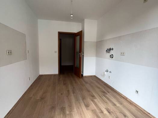 Wohnung zur Miete 800 € 3 Zimmer 90 m² frei ab 01.09.2025 Annweiler Annweiler am Trifels 76855