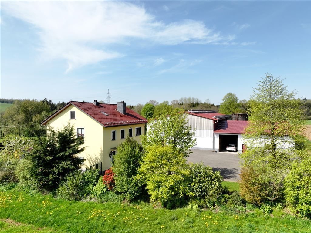 Haus zum Kauf 818.000 € 8 Zimmer 250 m²<br/>Wohnfläche Mademühlen Driedorf 35759