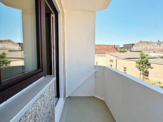 Wohnung zur Miete 445 € 2,5 Zimmer 63,5 m² 1. Geschoss Innenstadt Mitte 06108