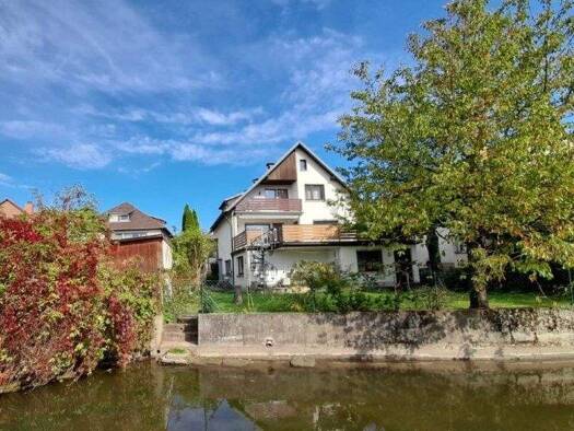 Einfamilienhaus zum Kauf 229.000 € 8 Zimmer 250 m² 558 m² Grundstück frei ab sofort Dr.-Martin-Luther-Straße 9 Michelau Michelau in Oberfranken 96247