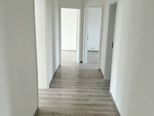 Wohnung zur Miete 1.400 € 4 Zimmer 103 m² Geschoss -2/3 frei ab sofort Uelzen 29525
