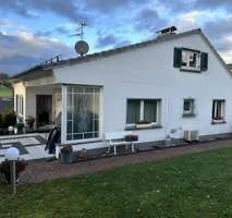 Einfamilienhaus zum Kauf 429.000 € 5 Zimmer 140 m²<br/>Wohnfläche 1.200 m²<br/>Grundstück Hülsenbusch Gummersbach 51643