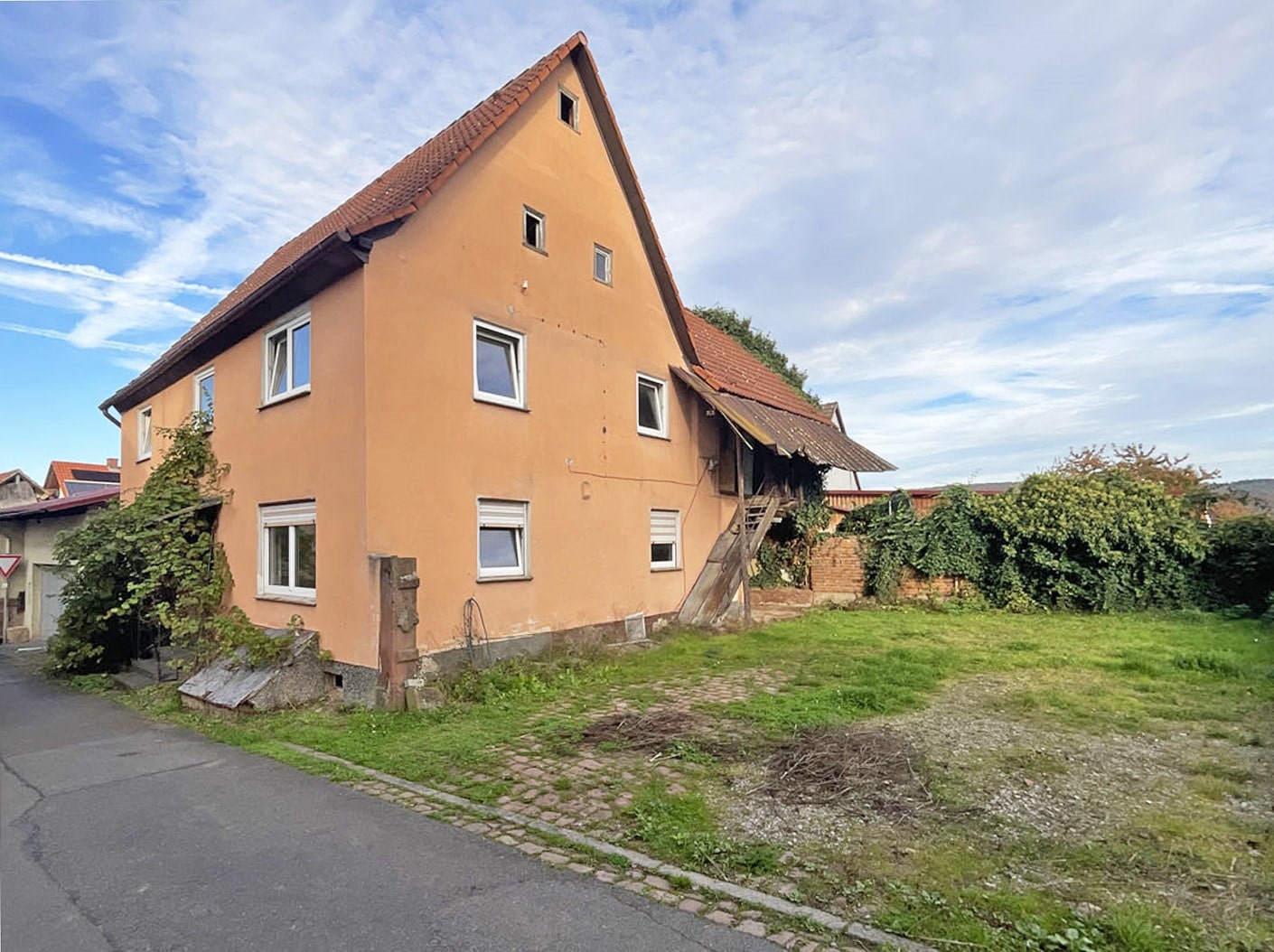 Einfamilienhaus zum Kauf 99.000 € 6 Zimmer 120 m²<br/>Wohnfläche 319 m²<br/>Grundstück ab sofort<br/>Verfügbarkeit Schmachtenberg Mönchberg 63933