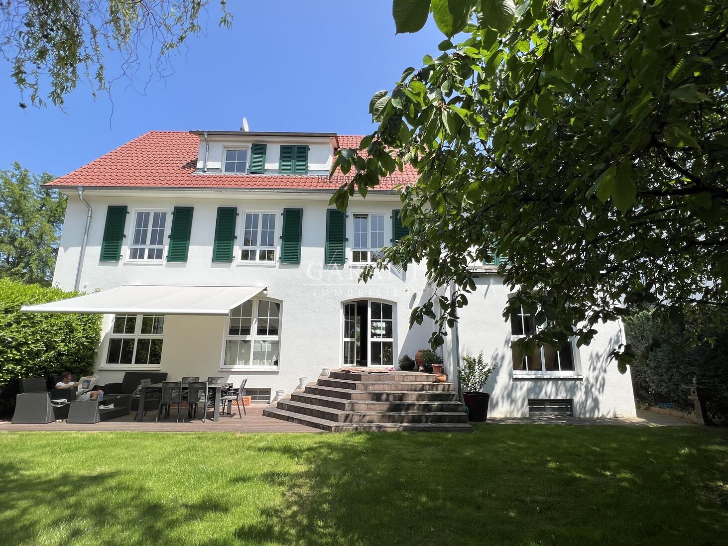 Einfamilienhaus zum Kauf 1.499.000 € 8 Zimmer 260 m²<br/>Wohnfläche 440 m²<br/>Grundstück Fellbach - Kernstadt Fellbach 70736