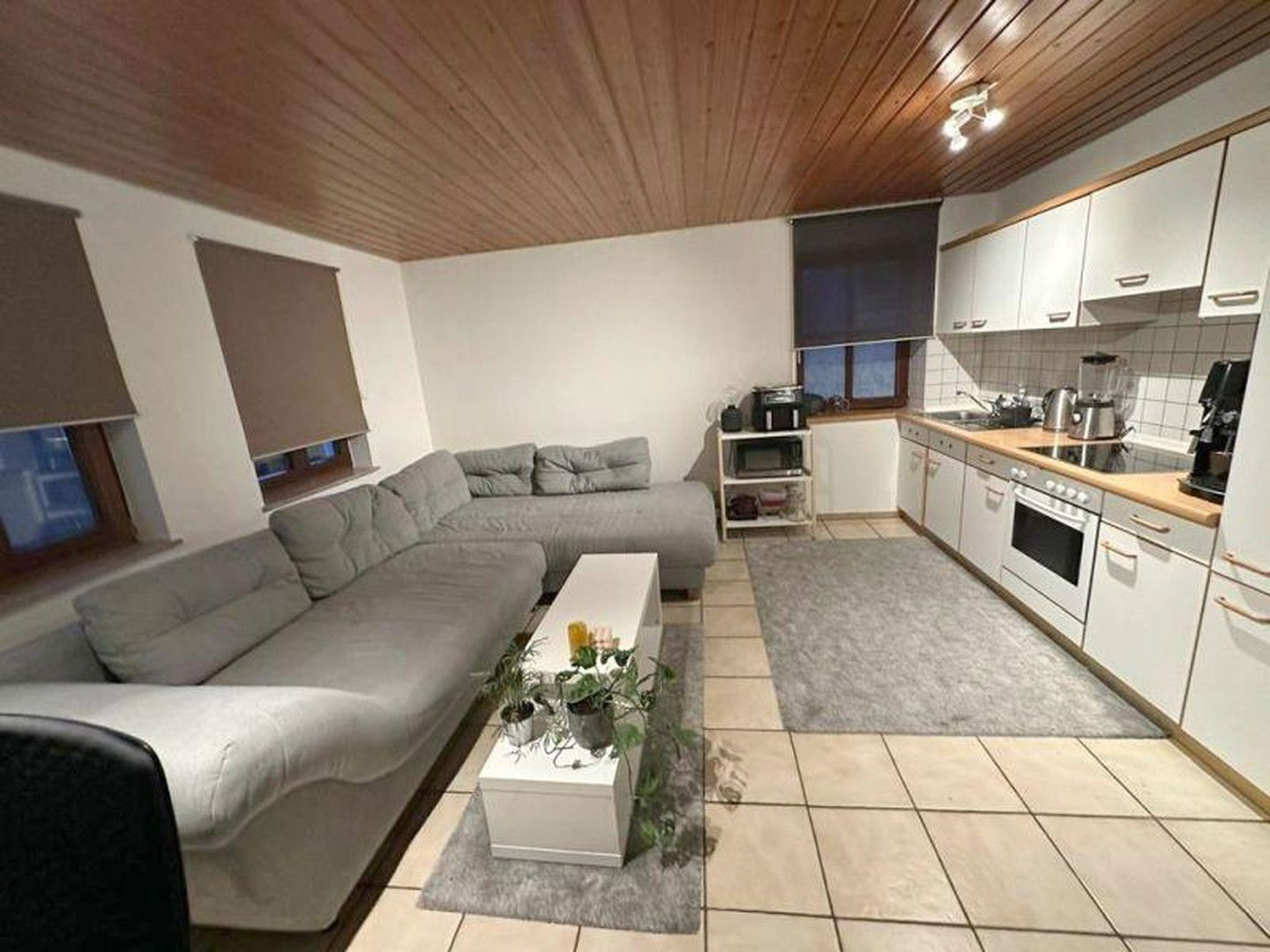 Wohnung zur Miete 585 € 2 Zimmer 47 m²<br/>Wohnfläche Zentrum - West Leipzig 04109