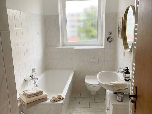 Wohnung zur Miete 340 € 3 Zimmer 58 m² Geschoss 2/3 frei ab 01.08.2026 Gutenbergstraße 31 Zeitz 06712
