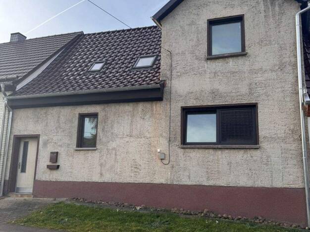 Einfamilienhaus zum Kauf 119.500 € 4 Zimmer 176 m² 918 m² Grundstück Hergisdorf 06313