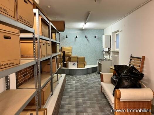 Lagerhalle zur Miete 350 € 50 m² Lagerfläche Freilassing Freilassing 83395