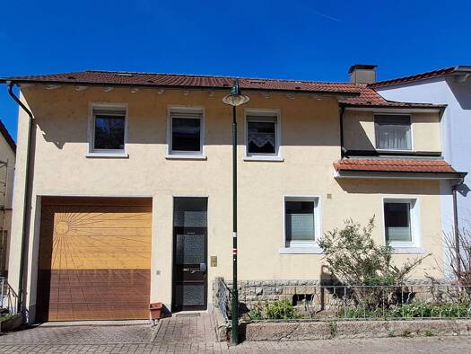 Mehrfamilienhaus zum Kauf 529.000 € 10 Zimmer 209 m² 452 m² Grundstück frei ab sofort Sinsheim Sinsheim 74889