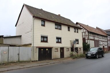 Einfamilienhaus zum Kauf 180.000 € 7 Zimmer 158 m² 694 m² Grundstück Schweinsberg Stadtallendorf / Schweinsberg 35260