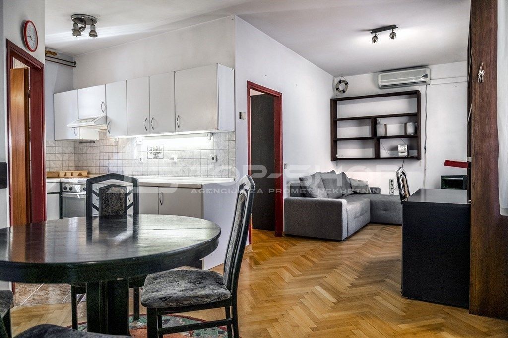 Wohnung zum Kauf 180.000 € 2 Zimmer 40 m²<br/>Wohnfläche EG<br/>Geschoss Center