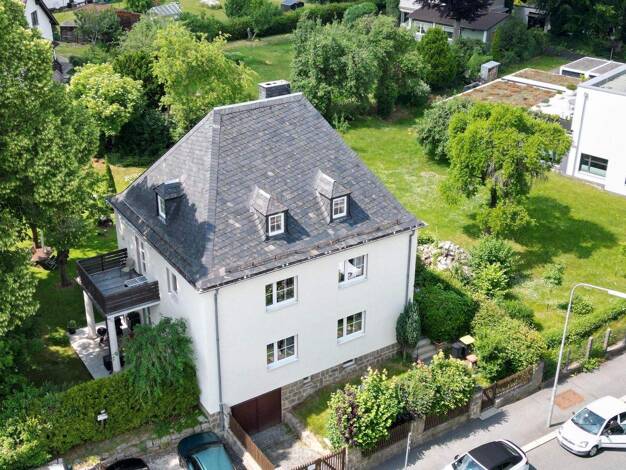 Villa zum Kauf 495.000 € 8 Zimmer 215 m² 887 m² Grundstück Innenstadt Hof 95030