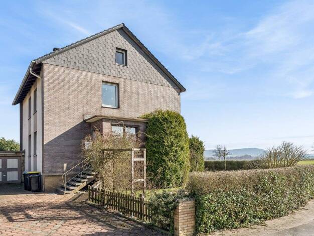 Einfamilienhaus zum Kauf 270.000 € 5 Zimmer 156 m² 642 m² Grundstück Riepen Bad Nenndorf 31542