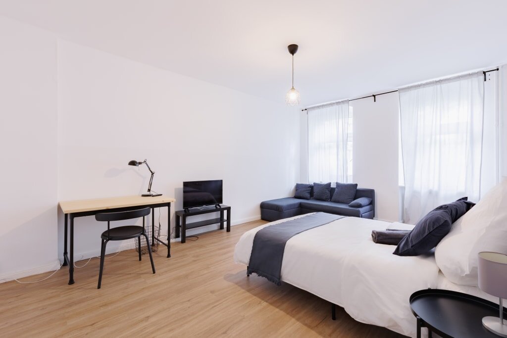 Wohnung zur Miete Wohnen auf Zeit 1.070 € 2 Zimmer 14 m²<br/>Wohnfläche 04.02.2025<br/>Verfügbarkeit Alt-Moabit 37 Moabit Berlin 10555