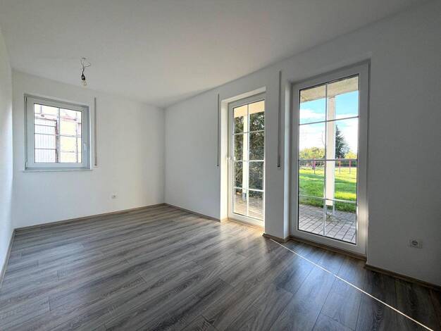Wohnung zur Miete 990 € 4 Zimmer 110 m² EG Udenborner Straße 4 Zennern Wabern 34590