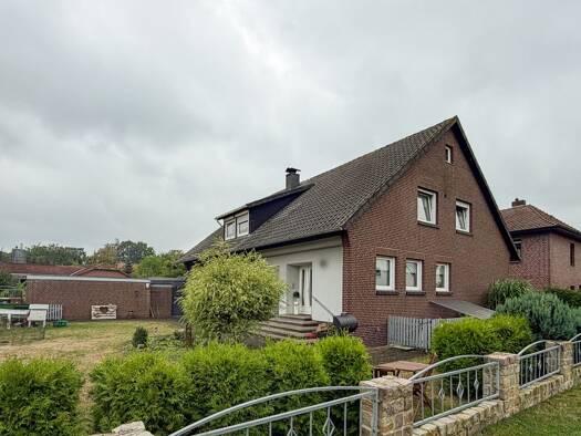 Mehrfamilienhaus zum Kauf 295.000 € 9 Zimmer 233 m² 1.247 m² Grundstück Vorwohlde Sulingen 27232