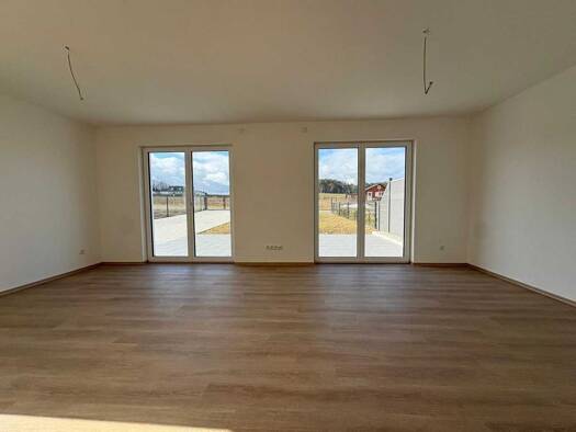 Doppelhaushälfte zum Kauf 365.000 € 4 Zimmer 100 m² 397 m² Grundstück Dorfgmünd Grafenwöhr 92655